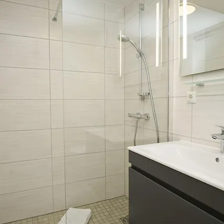 Rex Rugia Haus 17 03 *